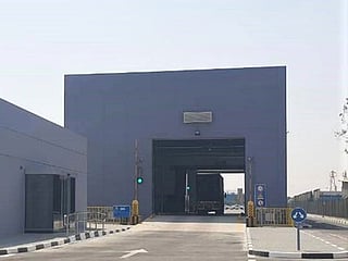 Dubai deploys unique X-ray scan of vehicles, yachts at Jebel Ali customs centre