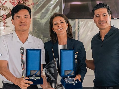 Nett Divisions winners and overall 2023 Mixed Open champions were Ingrid Kruidenier (middle) & Jey Jeon (left)