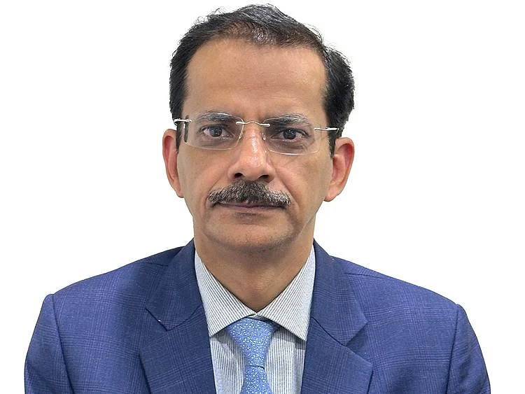 AmitSachdev-MBG-FOR-WEB