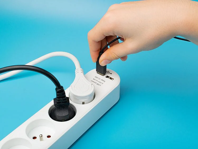 travel power strip