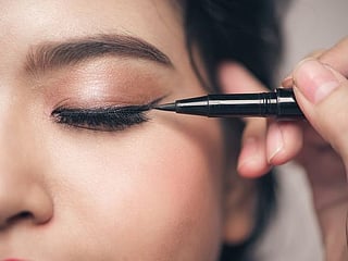 Invisible eye-liner, doe-eyed or sleepy eyes? Makeup trends to watch out for in 2023