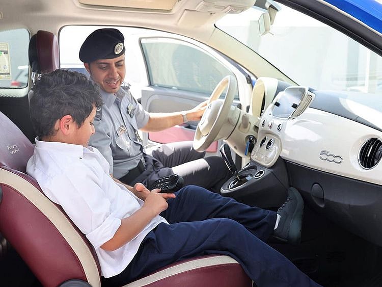 ad-police-fun-day-for-eid-for-children-1687870739630