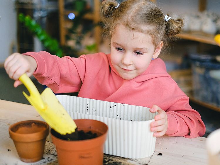 child gardening stock