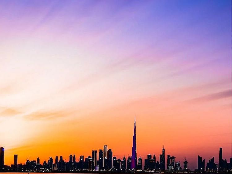 The UAE has become one of the most popular tourism destinations for Chinese travellers for its cosmopolitan culture, safety, convenience of life and more. If you are planning to visit the country for your summer vacation for the first time as a Chinese citizen, these 8 tips will be useful for you.