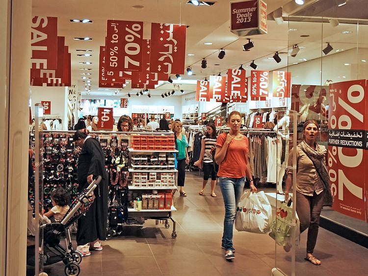 Stock - DSS / Dubai Summer Surprises / Shopping
