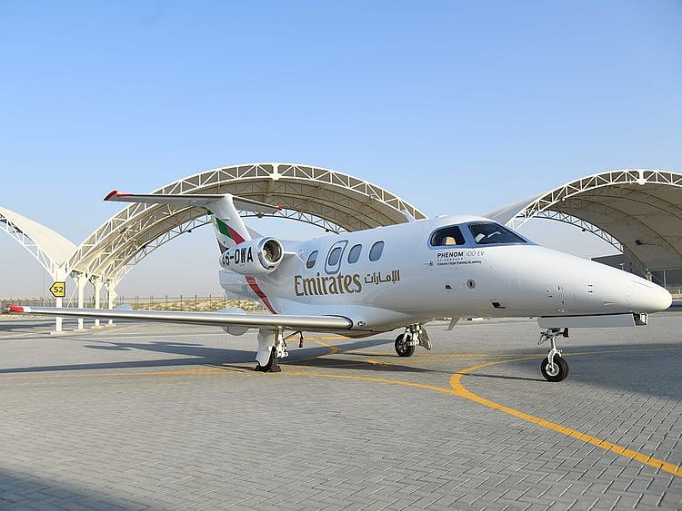 Stock - Emirates charter 