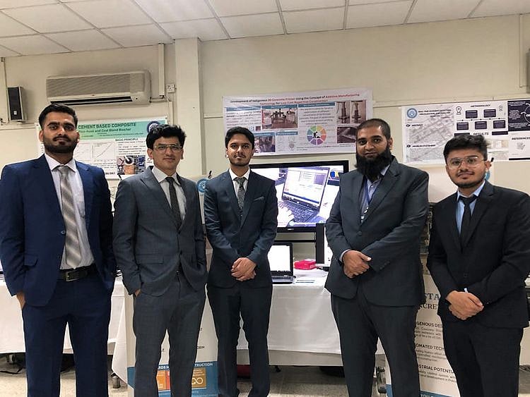 Raja Dilawar Riaz, Ammar Ali, Usama Majid and Muhammad Faizan, the students who developed Pakistan’s first 3D concrete printer, along with their professor Dr. Muhammad Usman, the head of the Department of Structures and Survey at NUST. 
