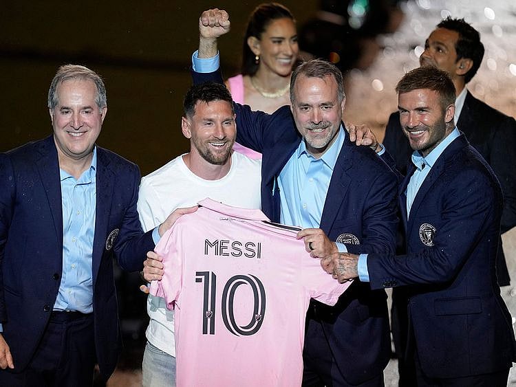 APTOPIX_MLS_Miami_Messi_Arrives_Soccer_87557--08f8d-(Read-Only)