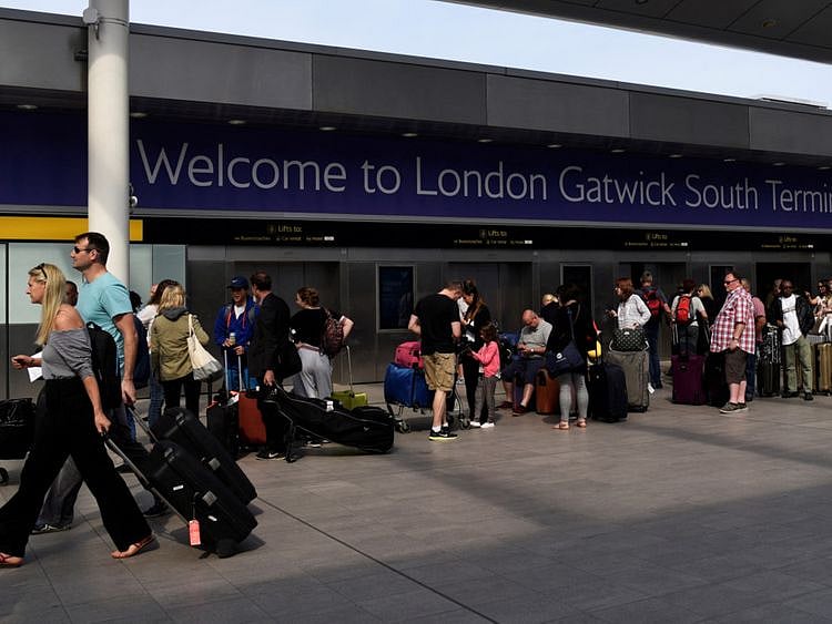 Copy of 2023-07-14T082433Z_511088486_RC2V22A5H30B_RTRMADP_3_BRITAIN-STRIKES-GATWICK-1689758099903