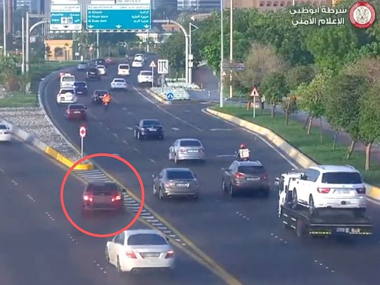 Abu Dhabi Police sudden swerving