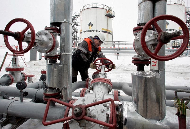 Copy of 2023-07-26T193314Z_1809971969_RC26B2AW7N9F_RTRMADP_3_UKRAINE-CRISIS-OIL-USA-1690450528923