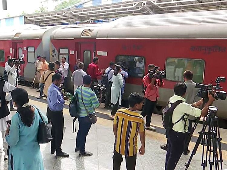 Media persons at Central Railway Station after a Railway Protection Force (RPF) 