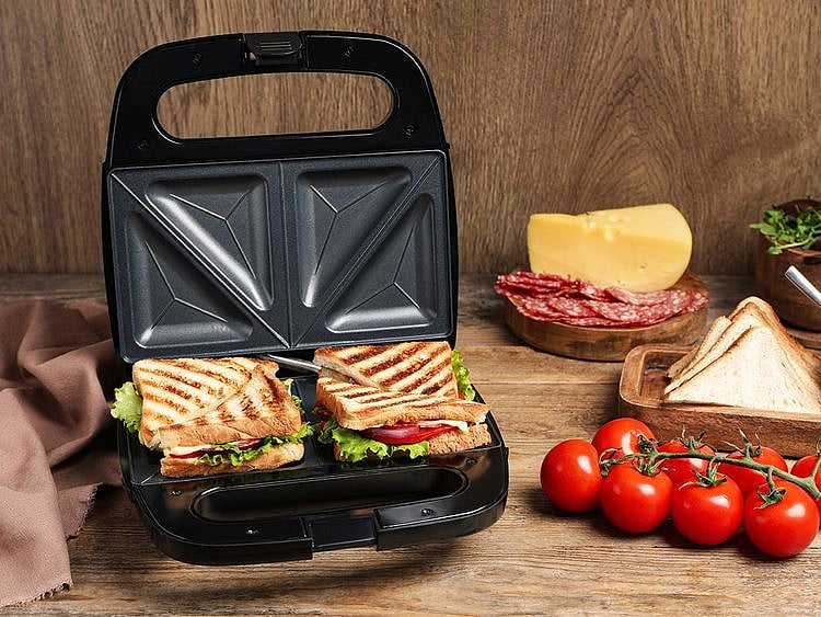 Sandwich maker