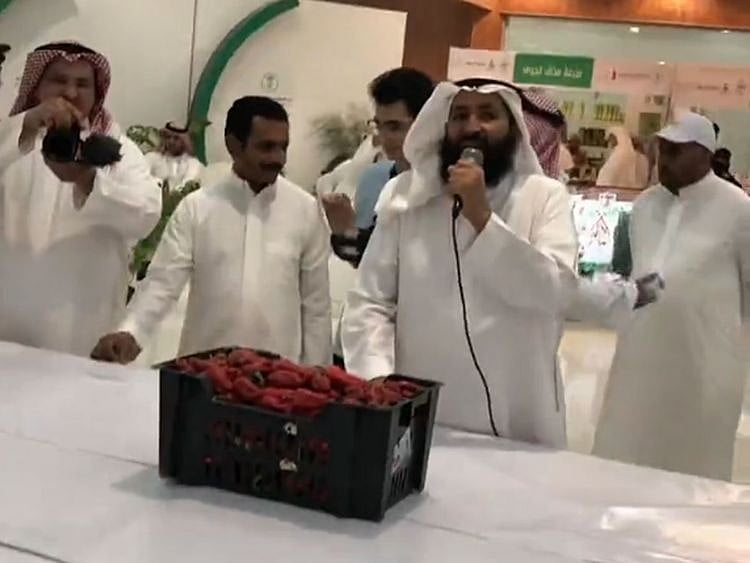 Saudi chillis auction viral video