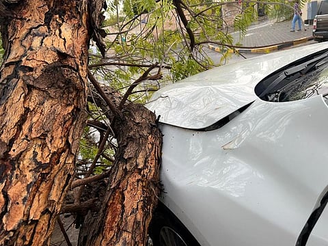 An incident on August 5 after rains and strong winds in Sharjah. This certificate will officially document any damage to the vehicles during adverse weather conditions, as was the case on Saturday.