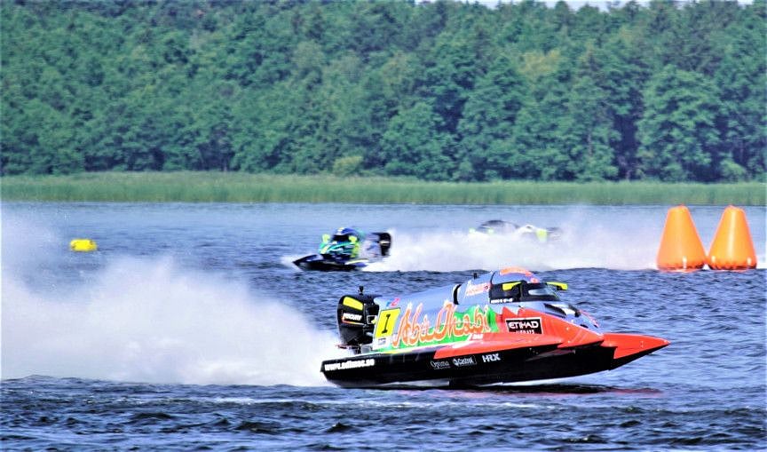 F1 powerboat-1691429846869