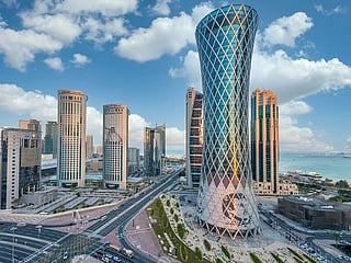 Qatar’s transport minister discusses partnership with Chinese electric transport company