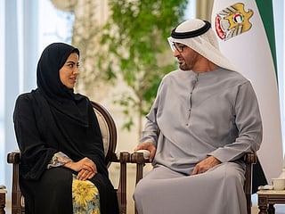 UAE President receives Emirati photographer Noura Al Neyadi