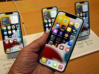 The end-call button on your iPhone could move soon. What to know about Apple's iOS 17 change