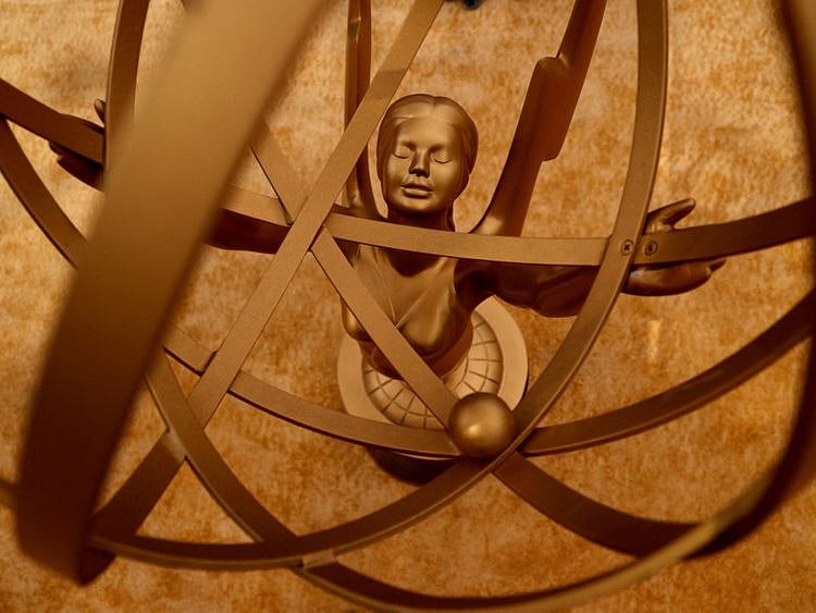 EMMY STATUETTE-1691674858055