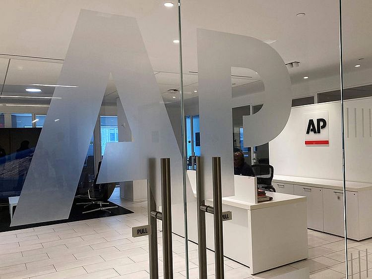 Media-AI_Guidelines_00265--0c009-(Read-Only)