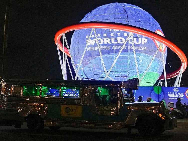 20230822 mall of asia