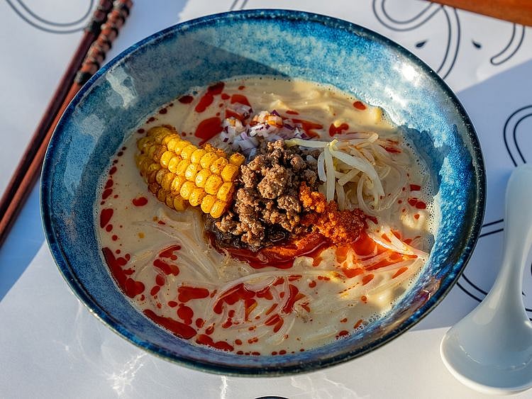 Food deals to try in the UAE. 