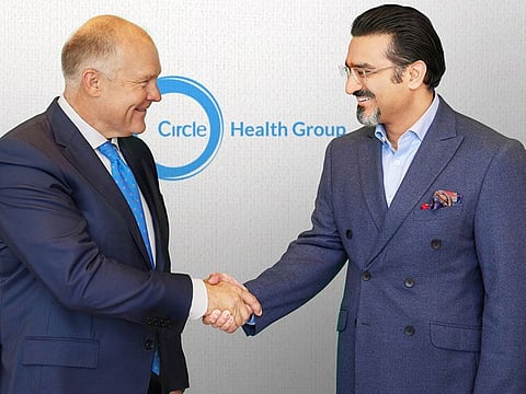 Brent Layton, Centene Corporation’s Senior Advisor and Farhan Malik, Managing Director and Group CEO of PureHealth at a signing ceremony in London to formalise the acquisition of Circle Health Group by PureHealth.