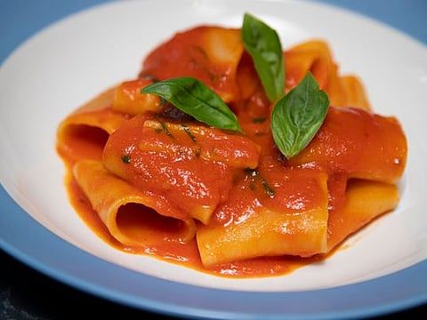 15-minute Gragnano Paccheri pasta with Arrabbiata sauce 
