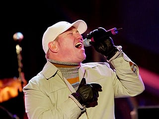 Singer Steve Harwell of Smash Mouth band fame dies at 56