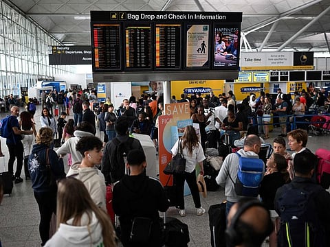 Flights to and from the UK were experiencing disruptions after Britain's air traffic control systems were temporarily hit by a technical fault.