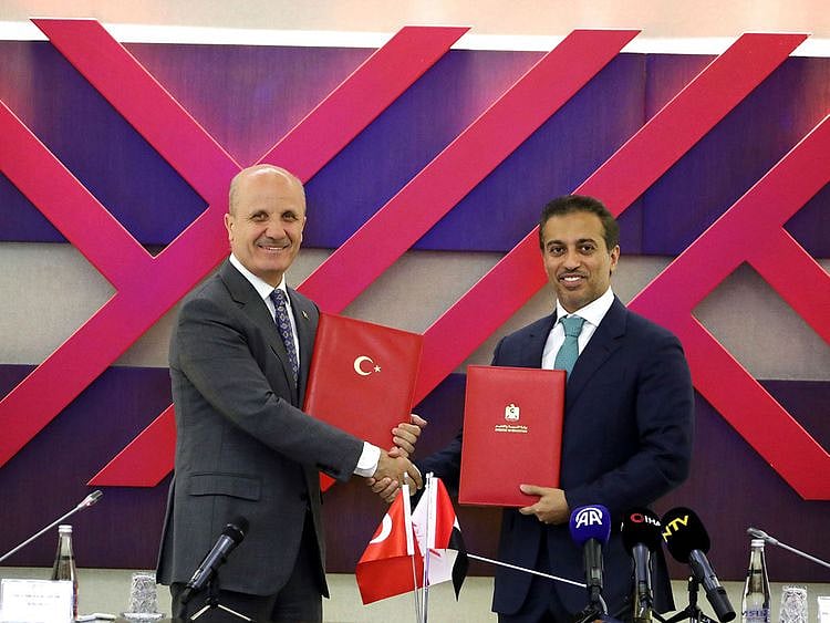 Republic of Türkiye, was attended by Dr. Ahmad Belhoul Al Falasi, Minister of Education, and Prof. Dr. Erol Özvar, President of the Council of Higher Education. In attendance was His Excellency Saif Rashed Al Mazroui, Advisor to the Minister of Education
