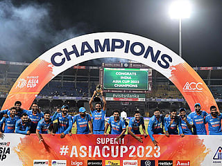 India’s players celebrate with the trophy after winning the Asia Cup 2023.