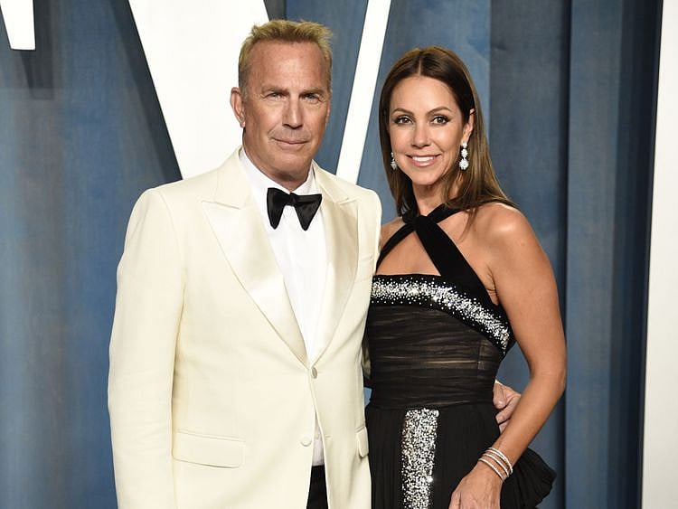 Kevin Costner image-1695289346442
