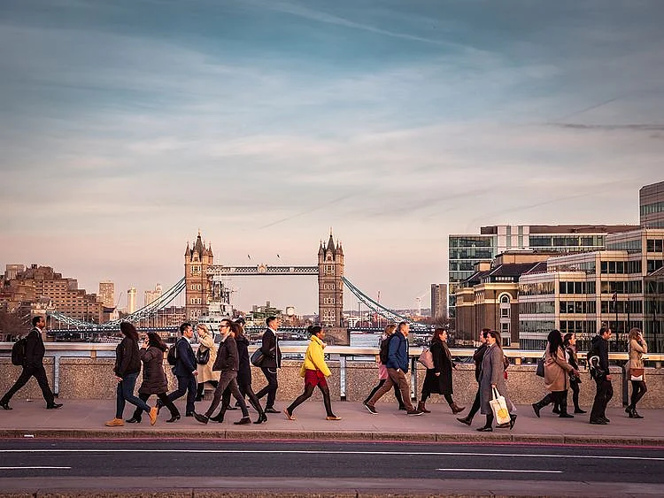 London office workers Bridge