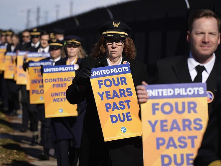 Copy of United_Airlines_Pilots_18185--3a70e-1696072222418
