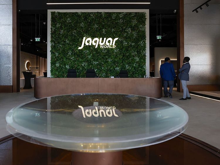 BUS 231004 JAQUAR WORLD ARAMZAN11-1696498920990
