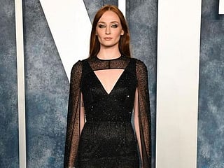 Look: Hollywood star Sophie Turner wears 'Fearless' bracelet in first post after split with Joe Jonas
