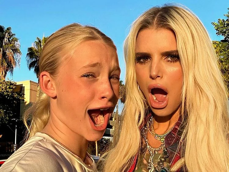 Jessica Simpson 