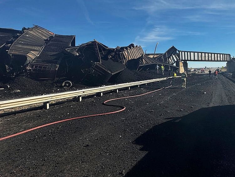 Colorado_Train_Derailment_96356--c68eb-(Read-Only)