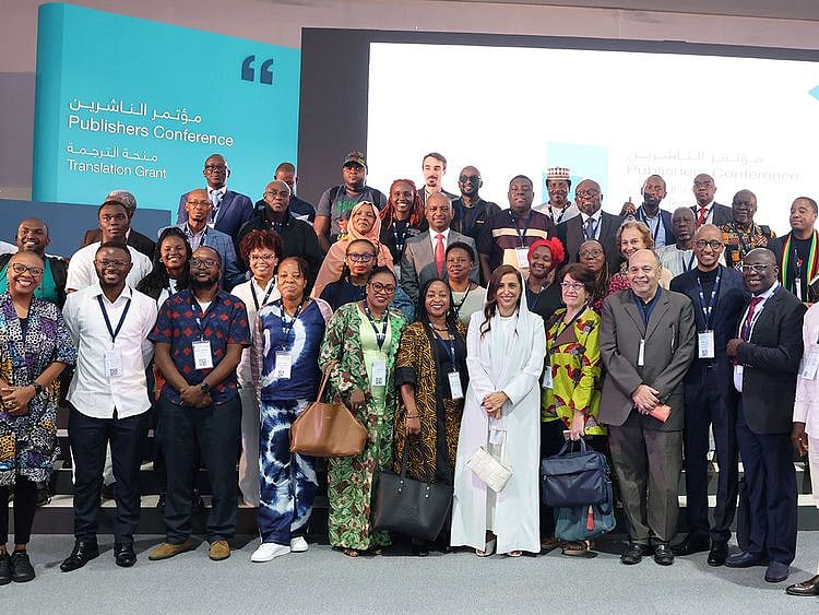 supplied-pic-of-sheikha-bodour-with-publishing-professionals-at-sharjah-publishers-conference-1698666843633