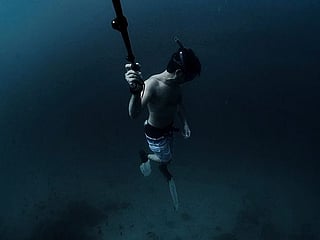 Watch: Emirati freestyle diver who is on a mission 