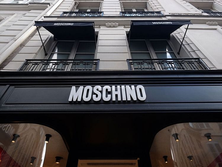 STOCK Moschino  store