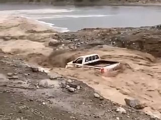 Rain in UAE: Fujairah Police clarifies on vehicle swept away in the floods in valley