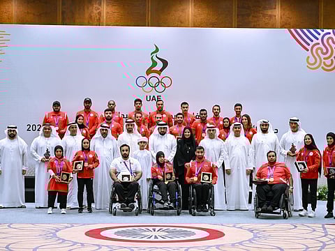 Sheikh Ahmed Bin Mohammed Bin Rashid Al Maktoum with the UAE’s champions.