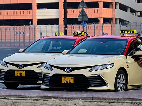 The RTA on Friday announced the introduction of new flag fall rates for both regular metered taxis and Hala Taxi service at specific locations and times.