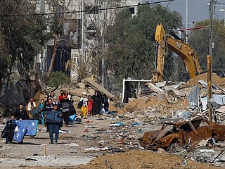 Israel-Hamas truce deal: Displaced Gazans fill streets heading home despite warnings