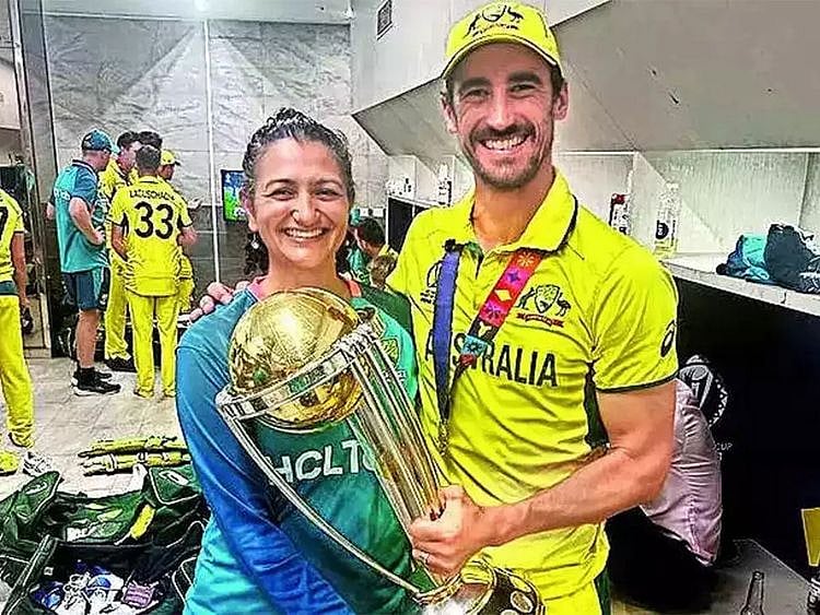Urmila Rosario (left) with  Mitchell Starc. 