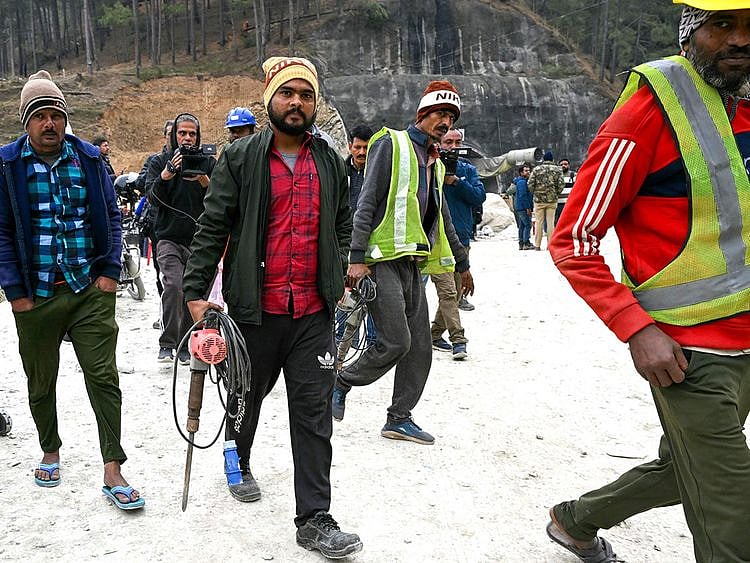 20231128 tunnel rescue