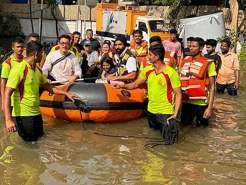 Aamir Khan being rescued.